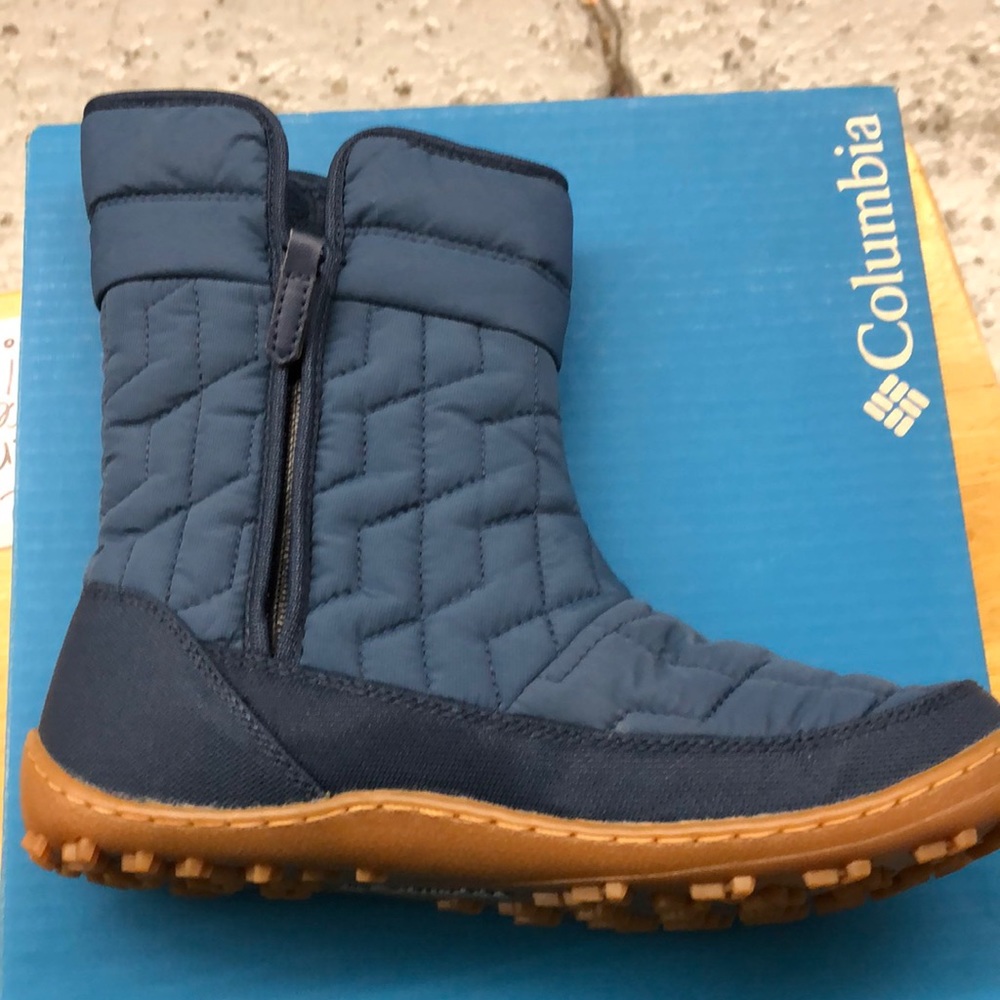 Women’s size Columbia boots